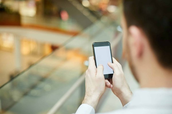 Quels SMS d'amour envoyer pour émouvoir son homme ?